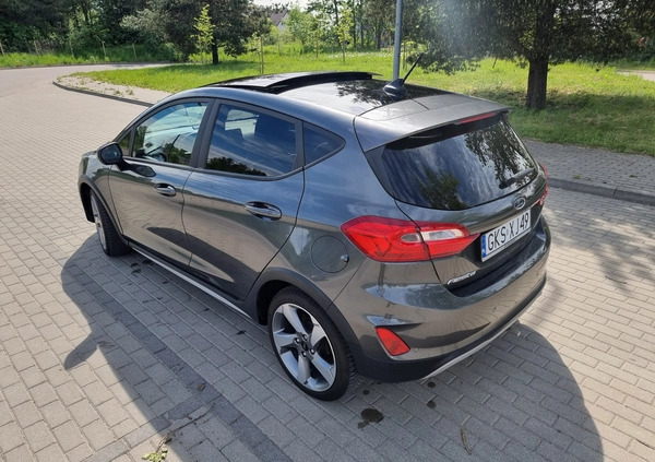 Ford Fiesta cena 56800 przebieg: 97680, rok produkcji 2019 z Kościerzyna małe 781